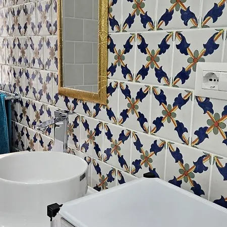 21 Bed and Breakfast