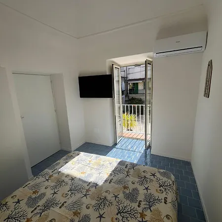 21 Bed and Breakfast 4*